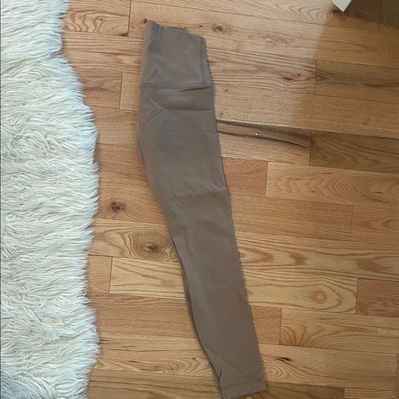 High-Waisted Brown Leggings - Picture 2 of 3